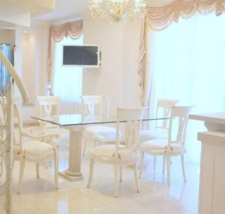 Panoramic Penthouse Apartment